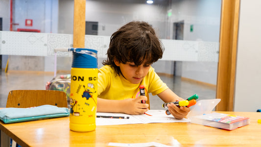 Robledo - Escritura creativa para estudiantes de 4° a 5°, 8 semanas